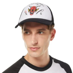 Stranger Things 4 Cosplay Prop The Hellfire Club Halloween Karneval Hut -DEKORATIONSGESCHÄFT 60050 6